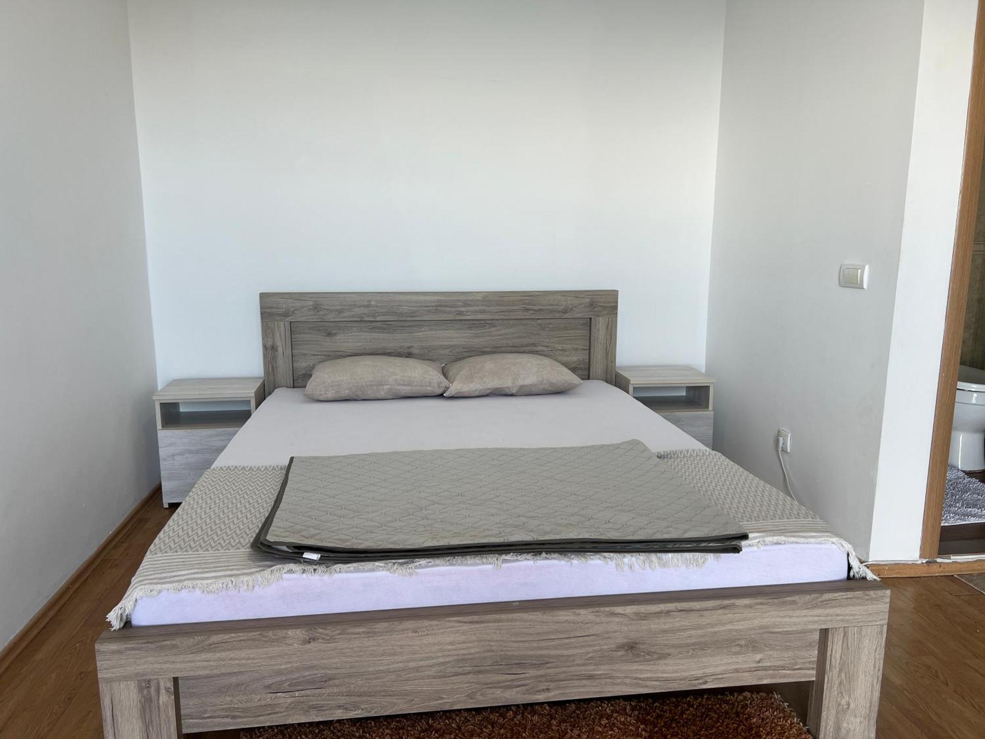 Apartments Nautilus Улцин Екстериор снимка