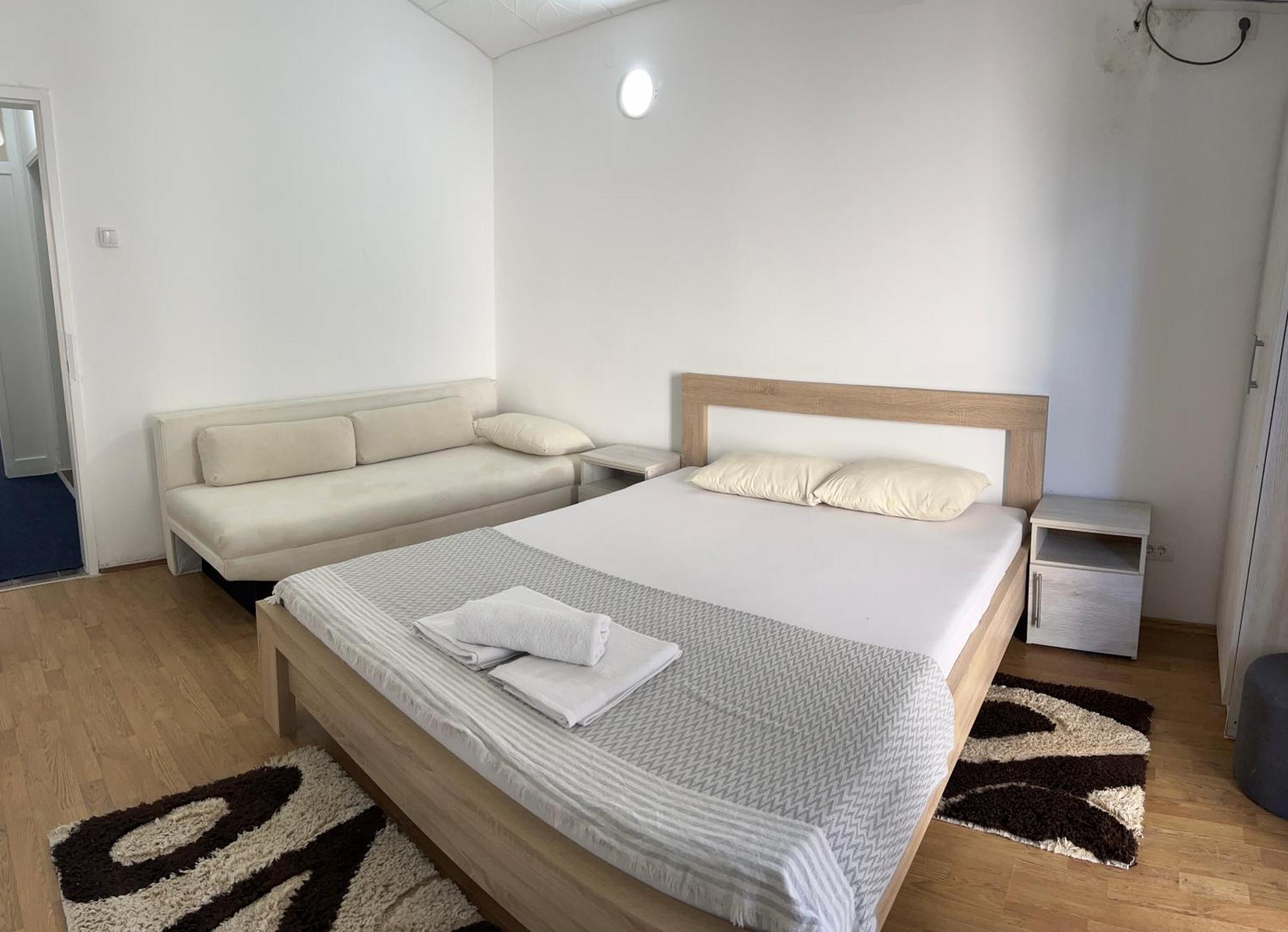 Apartments Nautilus Улцин Екстериор снимка