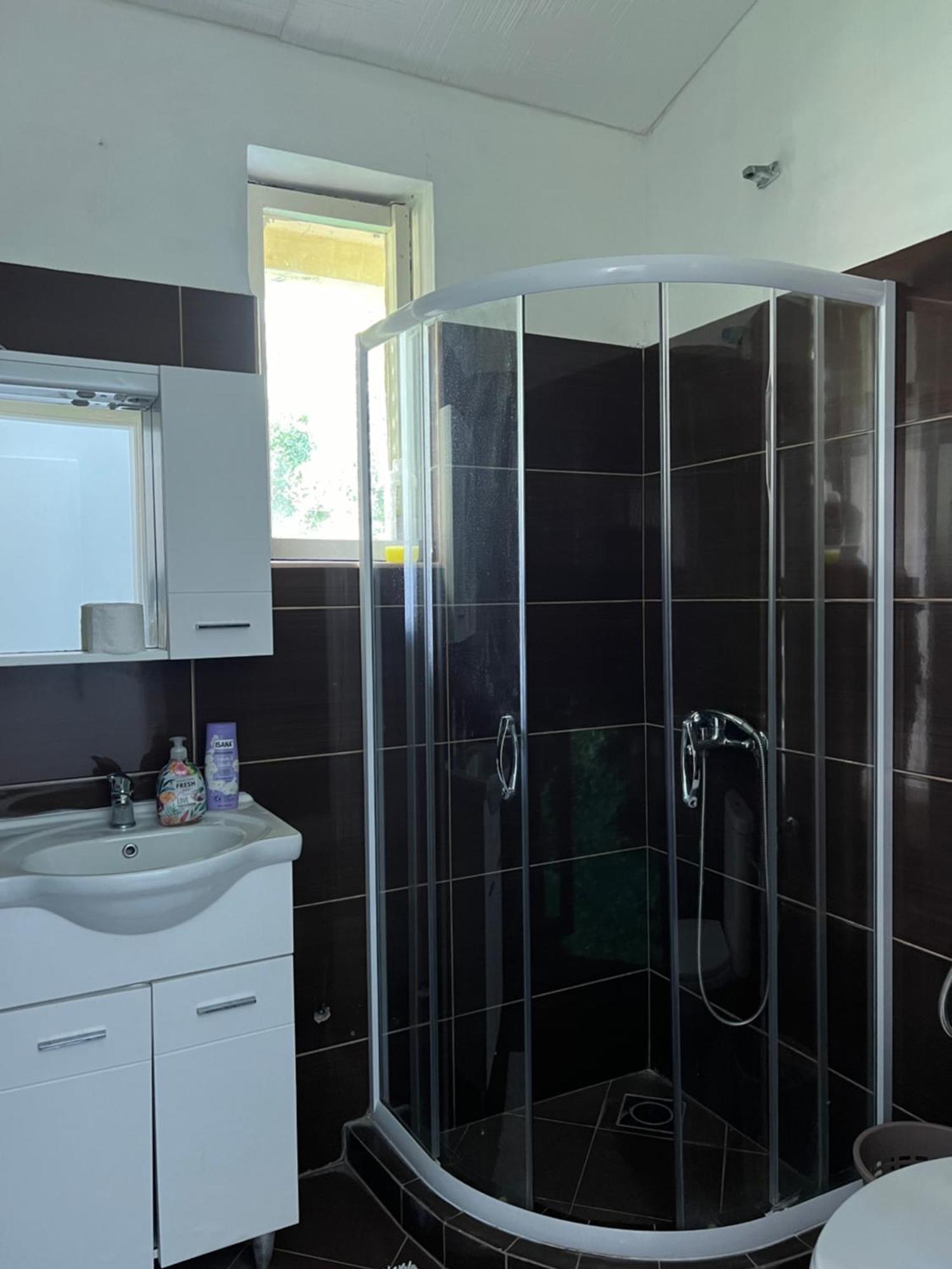 Apartments Nautilus Улцин Екстериор снимка