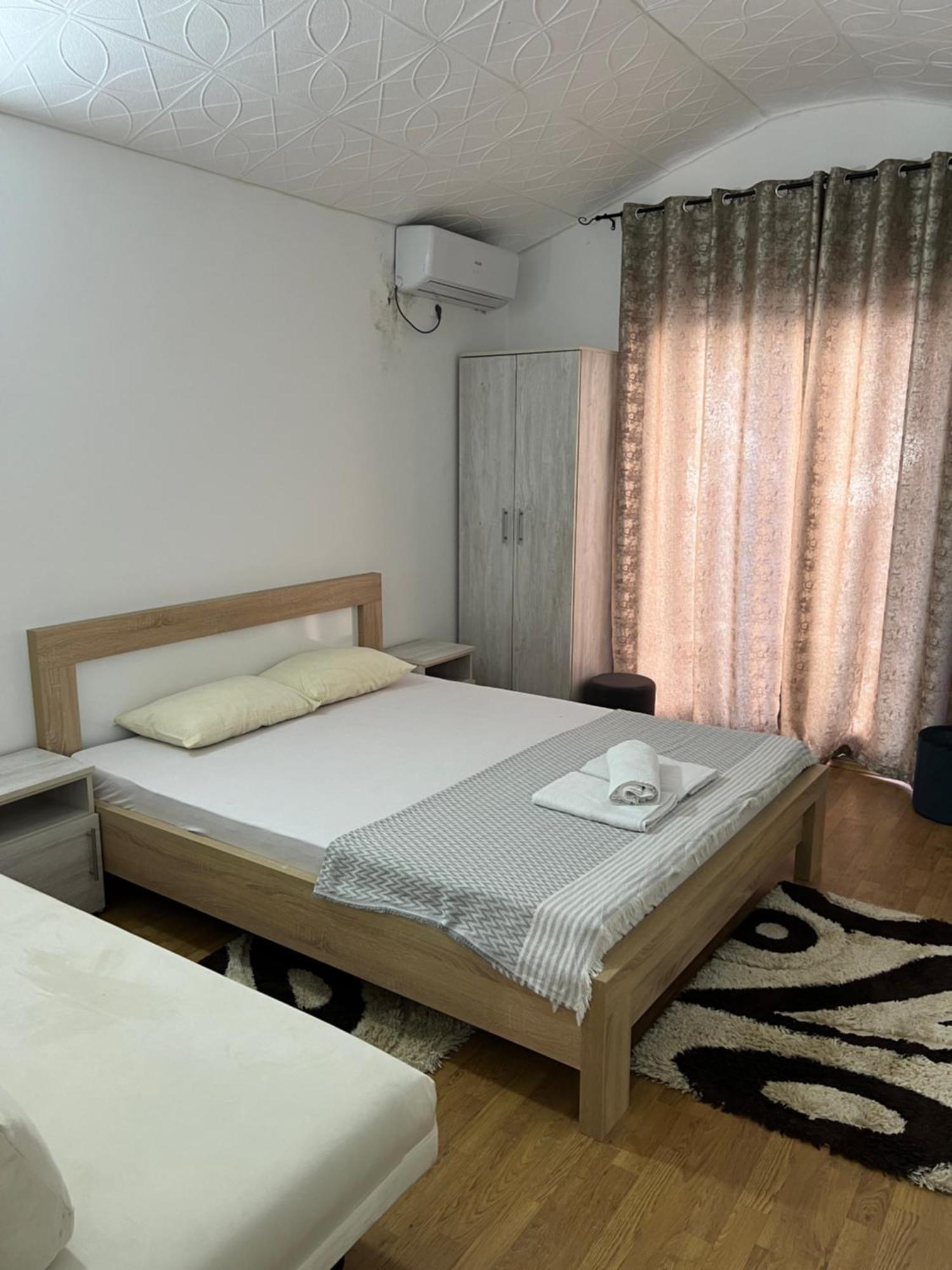 Apartments Nautilus Улцин Екстериор снимка