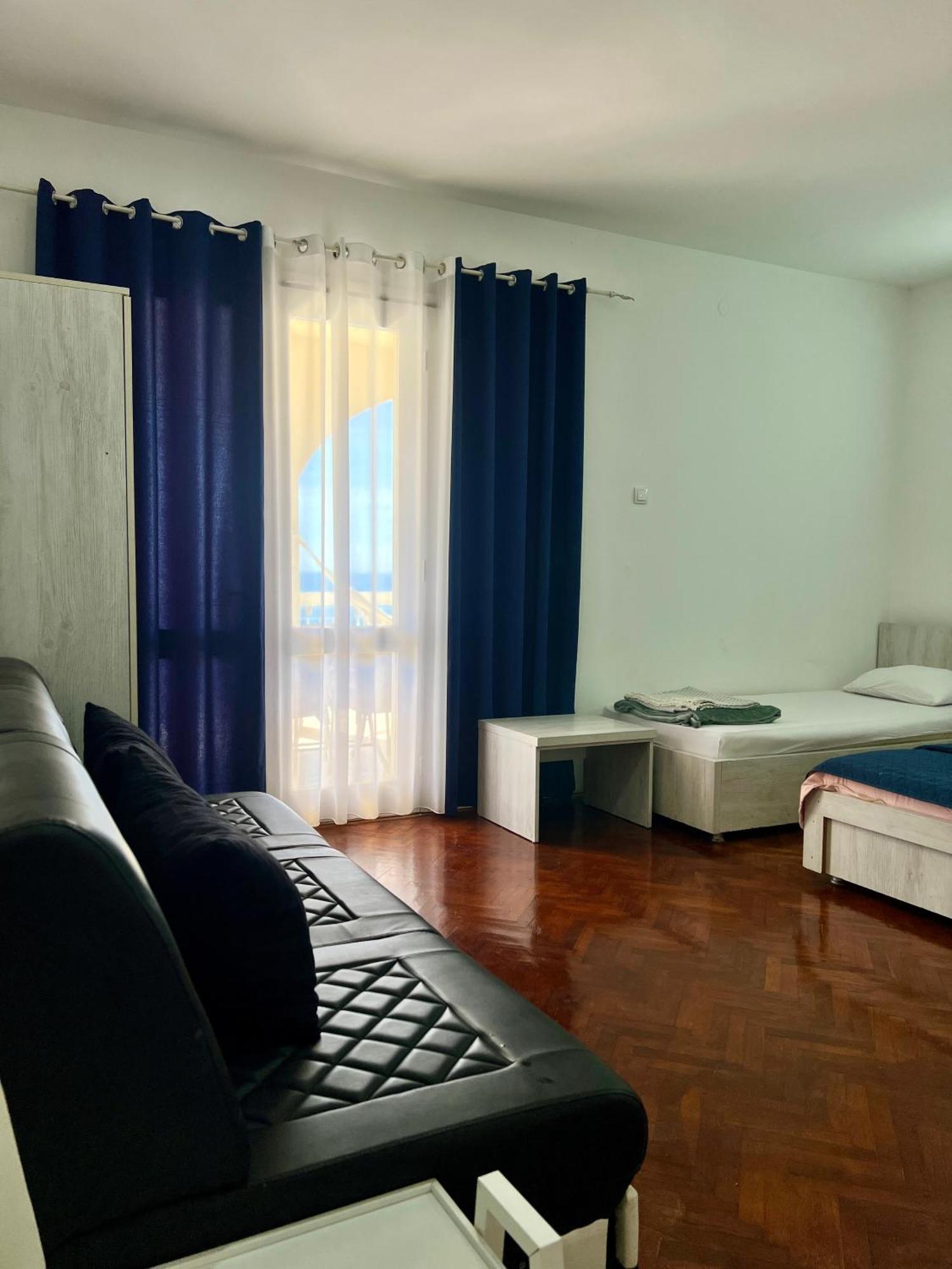 Apartments Nautilus Улцин Екстериор снимка