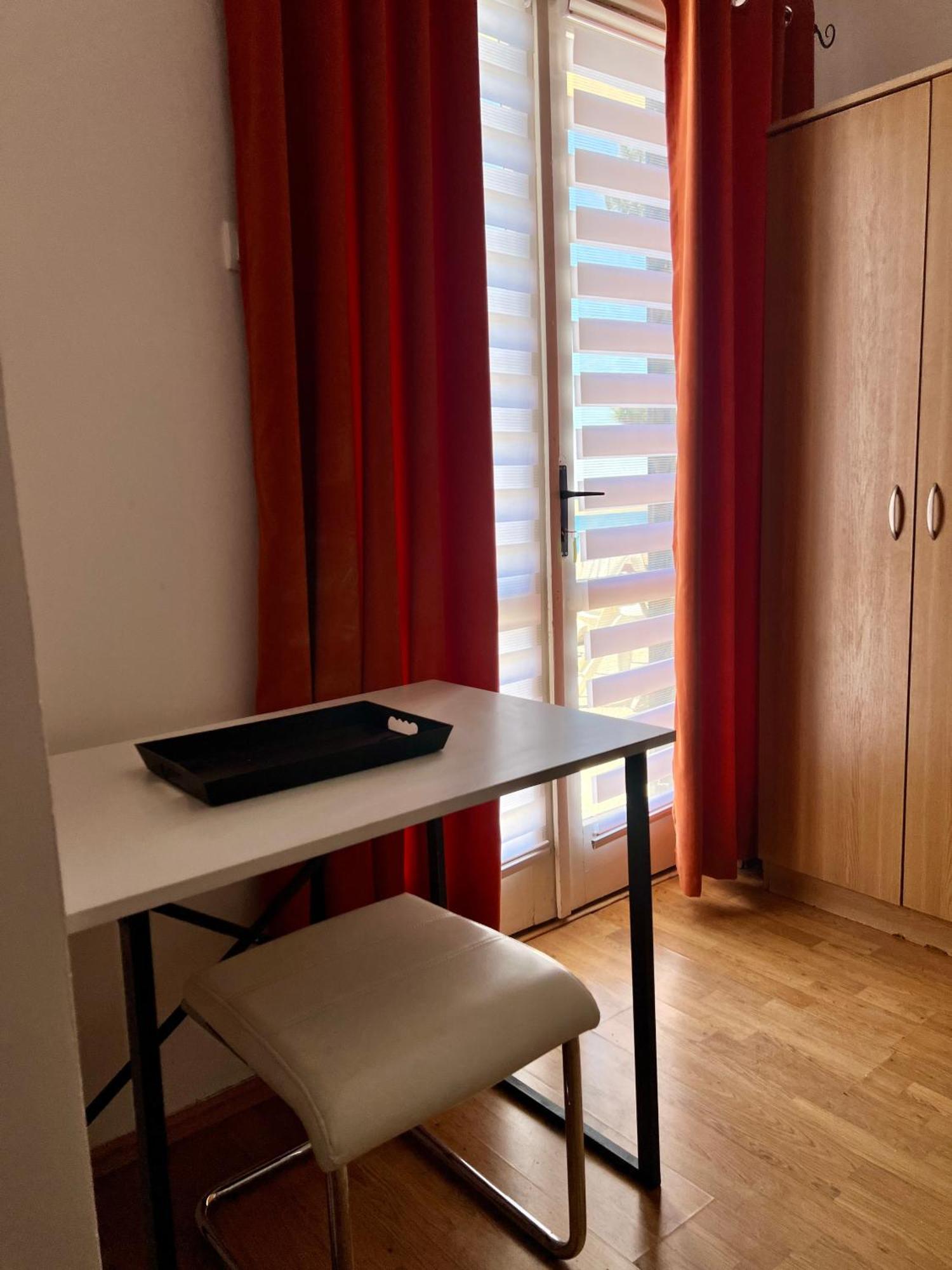 Apartments Nautilus Улцин Екстериор снимка
